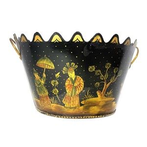 Lg Vintage CHINOISERIE BLACK & GOLD Tole Painted Metal Monteith Cachepot Planter